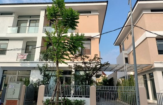 Chính chủ cần tiền gấp bán nhanh Biệt Thự i02 _L9